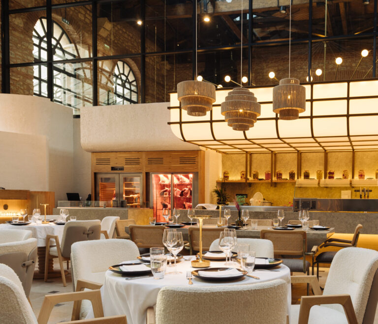 levantina restoran aydınlatması